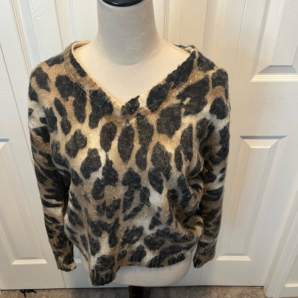 Young Fabulous & Broke Animal Print V-Neck Sweater size S/M